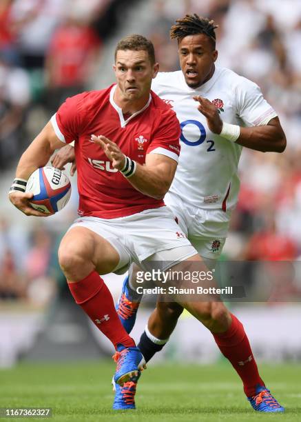 George North of Wales runs with the ball during the 2019 Quilter International match between England and Wales at Twickenham Stadium on August 11,...