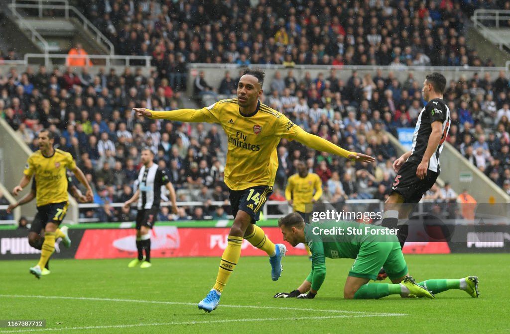 Newcastle United v Arsenal FC - Premier League