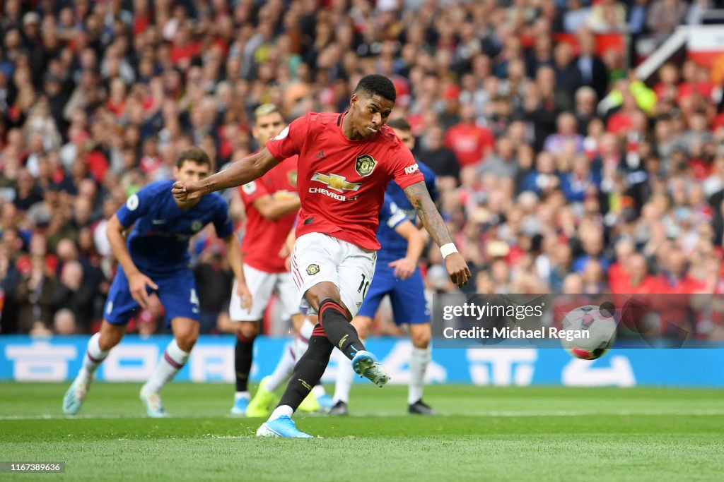 Manchester United v Chelsea FC - Premier League