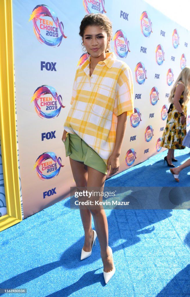 FOX's Teen Choice Awards 2019 - Roaming Carpet