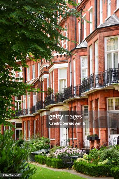 pont street dutch style houses in london - vertical chelsea london stock pictures, royalty-free photos & images