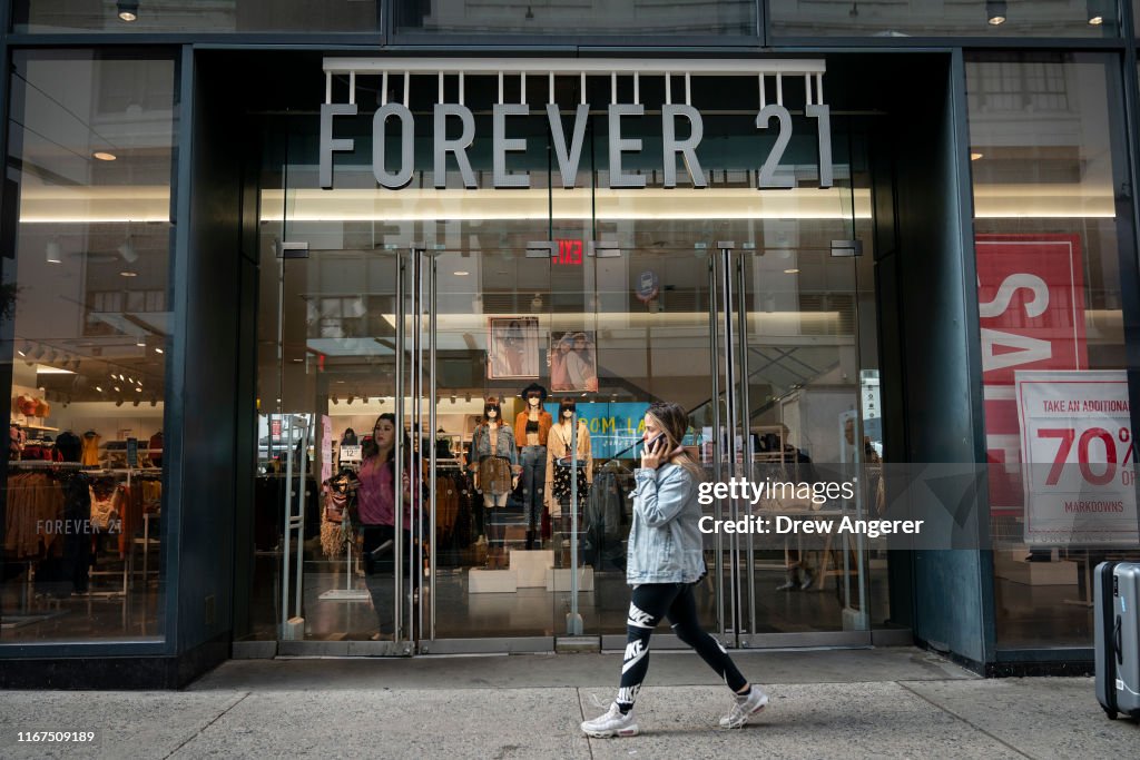 Low-Cost Apparel Retailer Forever 21 To File For Bankruptcy According To Reports