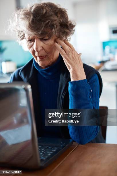 Senior Confused Using Computer Old Woman Confused Computer Photos and Premium High Res Pictures ...
