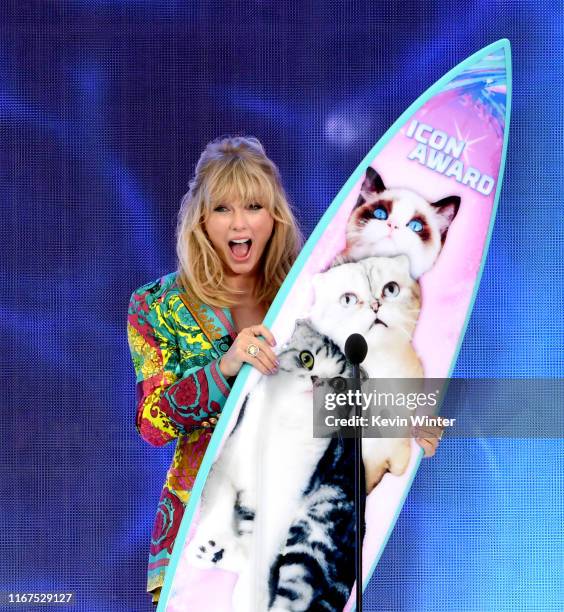 Taylor Swift accepts the Teen Choice Icon Award onstage during Fox's Teen Choice Awards at the Hermosa Beach Pier on August 11, 2019 in Hermosa...