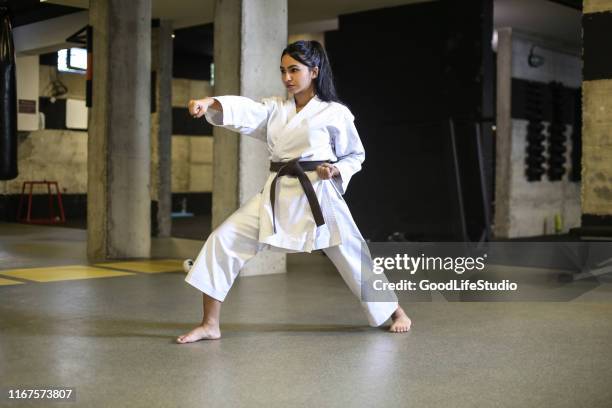 karate - karate girl stockfoto's en -beelden