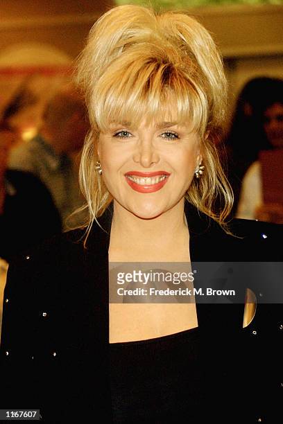 Celebrity Jennifer Flowers attends the Hollywood Collectors and Celebrity Show October 6, 2001 in Los Angeles, CA.