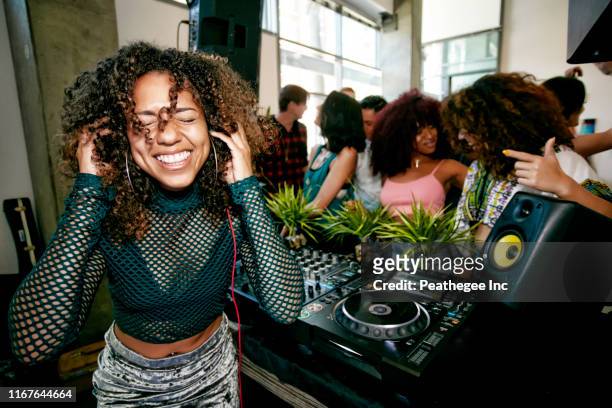 dj party - dj stock pictures, royalty-free photos & images