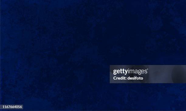 ilustraciones, imágenes clip art, dibujos animados e iconos de stock de vector horizontal ilustración de un fondo texturizado de color azul marino oscuro manchado vacío - dark blue background texture