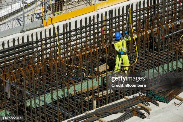 Loading Nuclear Reactor Rods 366 Nuclear Reactor Rods Stock Photos, High-Res Pictures, and Images ...