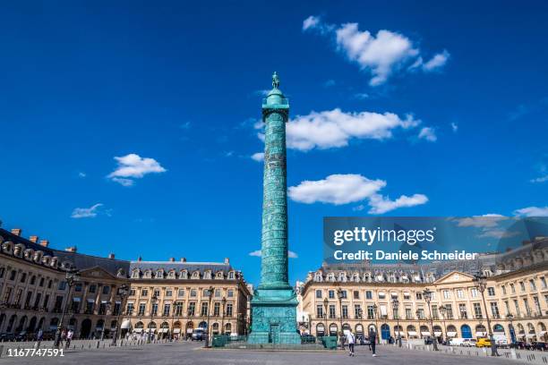 france, 1st arrondissement of paris, place vendome, colonne d'austerlitz (colonne vendome) - storefront-for-art-and-architecture stock pictures, royalty-free photos & images