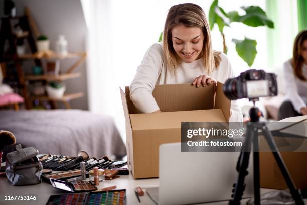 Open Large Box Opening Big Box Photos and Premium High Res Pictures - Getty Images
