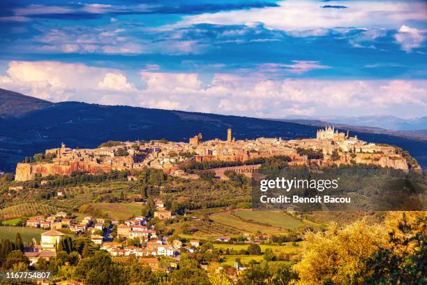 view of the medieval city of orvieto, umbria, italy - orvieto stock pictures, royalty-free photos & images