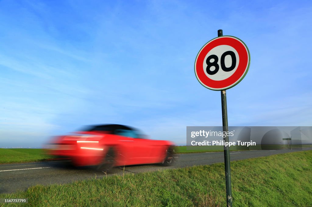 France, panel 80 km per hour