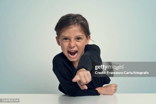 angry little girl - girl pointing bildbanksfoton och bilder
