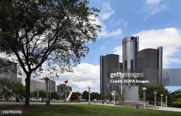 The General Motors world headquarters office at Detroit's Renaissance Center is seen from the Hart Plaza.