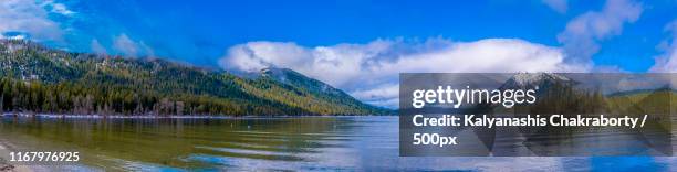 mountains & lake - wenatchee stock pictures, royalty-free photos & images