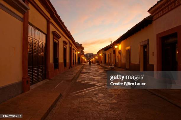 sunrise in the centre of san cristobal de las casas - lauer stock pictures, royalty-free photos & images