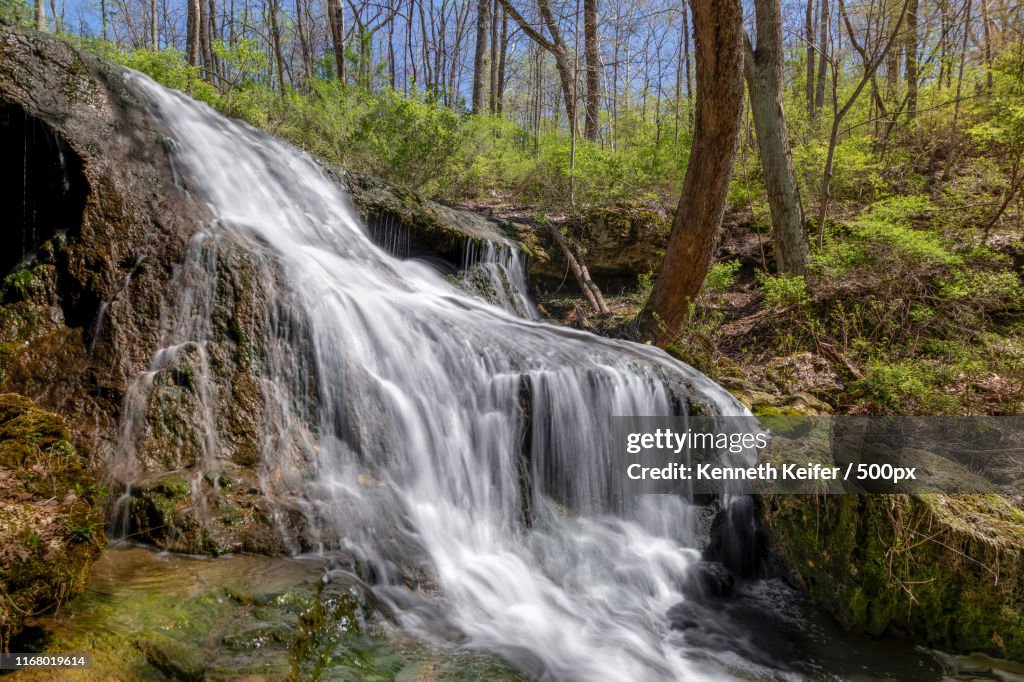 Sunny Day At George Rogers Clark Falls High-Res Stock Photo - Getty Images