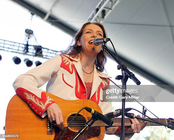 1,081 Gillian Welch Photos & High Res Pictures - Getty Images