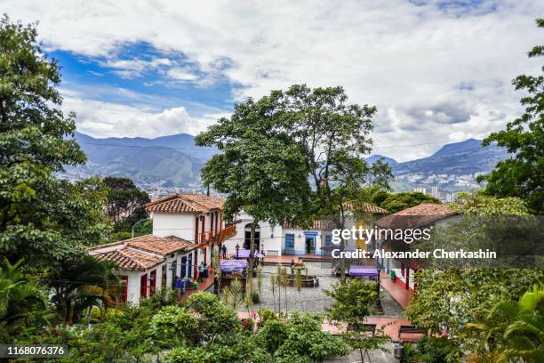 pueblito paisa (little town) village view on a cloudy day in medellin - メデリン ストックフォトと画像