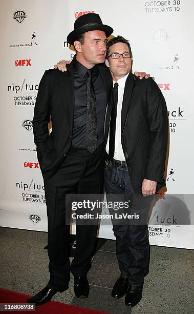 Julian McMahon and Dylan Walsh at the Season 5 Premiere of Nip/Tuck on October 20, 2007.