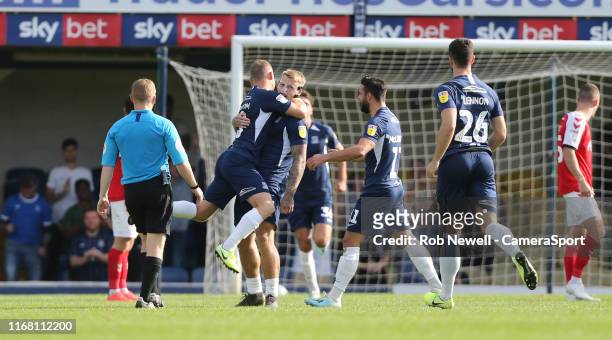 Southend United's Stephen Humphrys celebrates scoring his side's second goal Fleetwood Town's Paddy Madden during the Sky Bet League One match...
