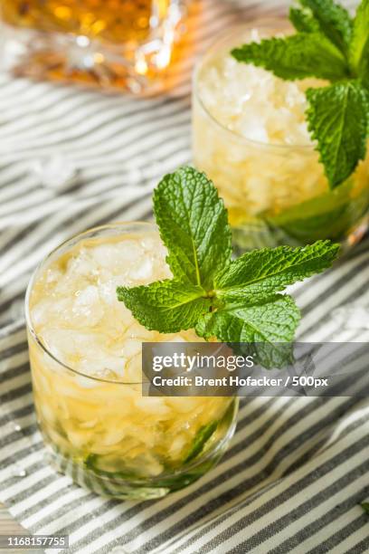 homemade derby mint julep - kentucky bourbon stock pictures, royalty-free photos & images