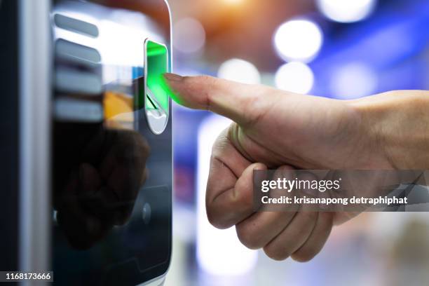 fingerprint scanner,fingerprint - fingerprint scanner stock pictures, royalty-free photos & images