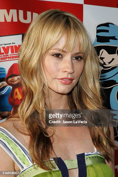 Actress Cameron Richardson attends "Hollywood Gets Munk'd" at the El Rey Theater on March 27, 2008 in Los Angeles, California.