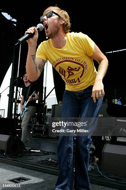 Lead singer Andrew McMahon of Jack's Mannequin performs during the Van's Warped Tour at the Verizon Wireless Amphitheater on July 5, 2008 in San...