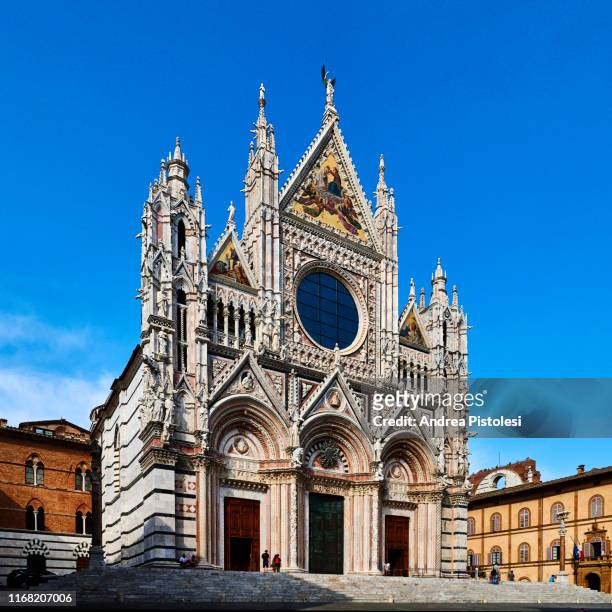duomo di siena, tuscany, italy - kathedraal van siena stockfoto's en -beelden