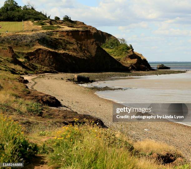 warden bay and warden point isle of sheppey - warden bay stock pictures, royalty-free photos & images