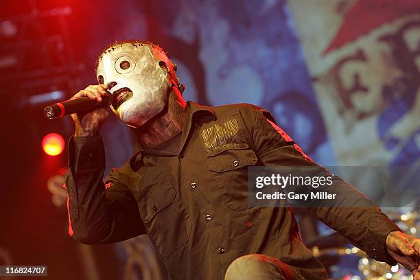 Lead singer Corey Taylor of Slipknot performs in concert at the Freeman Coliseum March 1, 2009 in San Antonio, Texas.