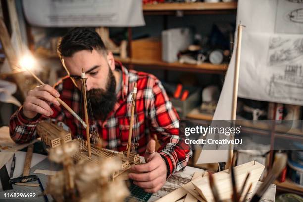 clean for exhibit - model kit stock pictures, royalty-free photos & images