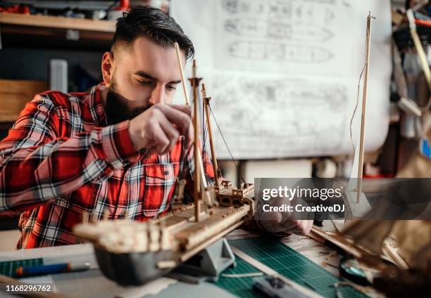 clean for exhibit - model kit stock pictures, royalty-free photos & images