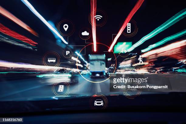 traffict,vehicles, wireless communication network, internet of things, abstract image visual. - intelligent car stock-fotos und bilder