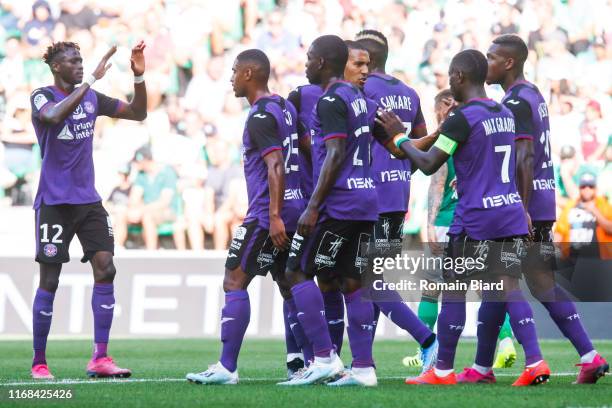 Max GRADEL of Toulouse celebrates scoring his goal during the Ligue 1 match between Saint Etienne and Toulouse at Stade Geoffroy-Guichard on...