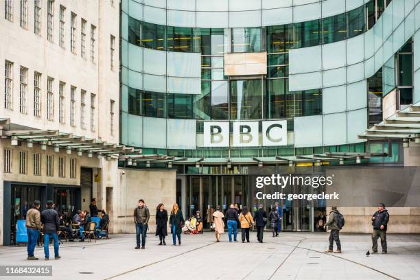 bbc broadcasting house a londra - media center foto e immagini stock