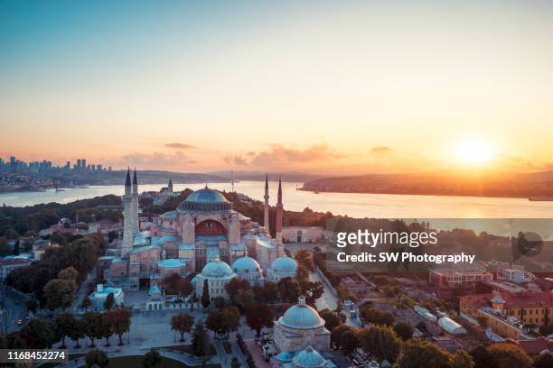 sunrise drone photo of hagia sophia in istanbul - contemporary istanbul stock-fotos und bilder