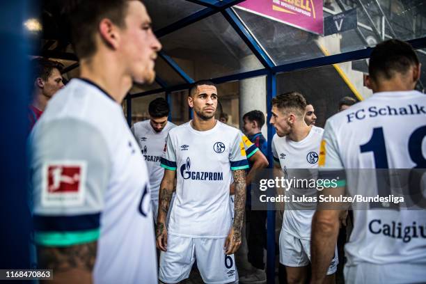 Omar Mascarell of Schalke and team mates are focused in the players tunnel during the Bundesliga match between SC Paderborn 07 and FC Schalke 04 at...