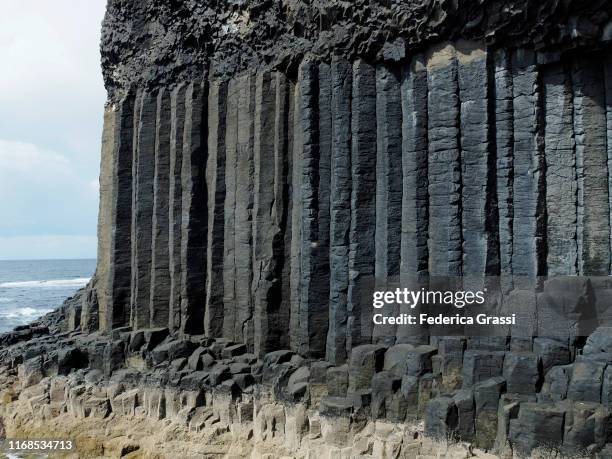 Staffa Rocks 1,871 Hexagonal Rocks Stock Photos, High-Res Pictures, and Images ...