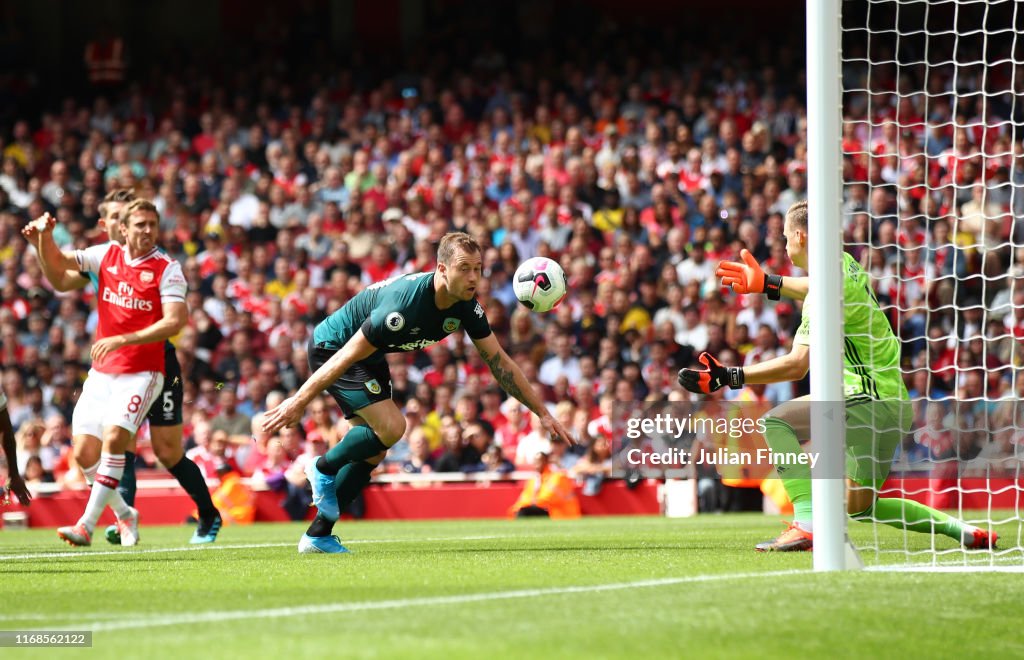 Arsenal FC v Burnley FC - Premier League