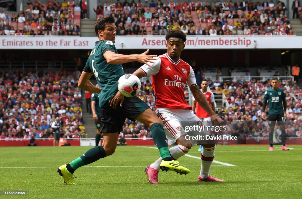 Arsenal FC v Burnley FC - Premier League