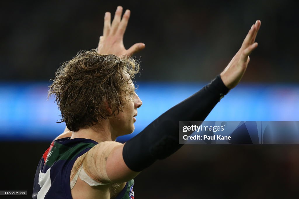 AFL Rd 22 - Fremantle v Essendon