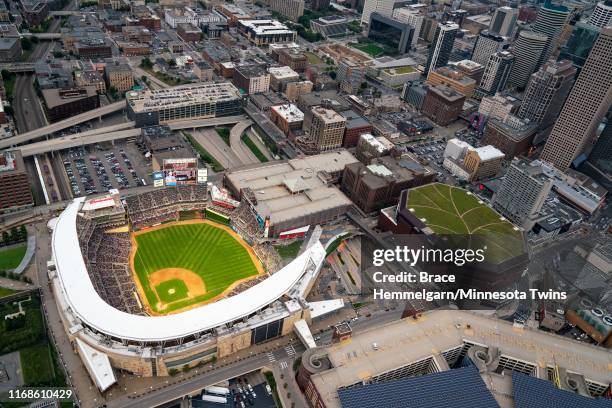 196,987 Target Field Twins Stock Photos, High-Res Pictures, and Images ...
