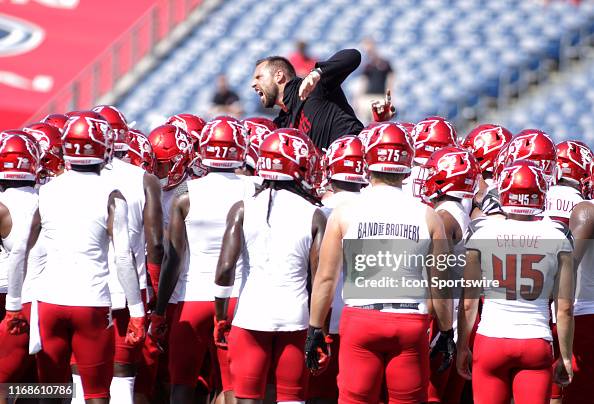Louisville Cardinals assistant coach Nic Cartwell hypes up players ...