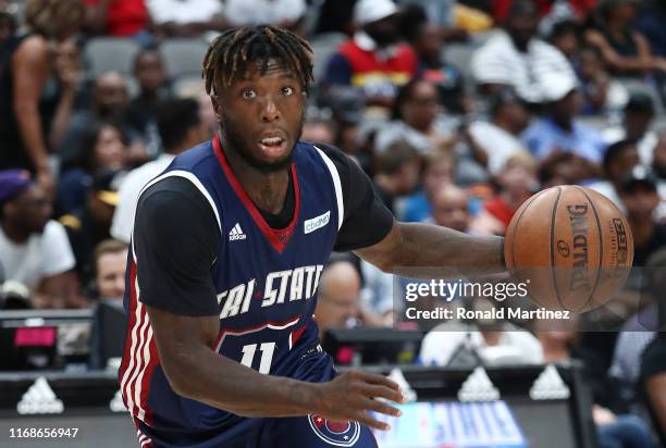Nate Robinson of the Tri State handles the ball against the Aliens during week nine of the BIG3 three on three basketball league at American Airlines...
