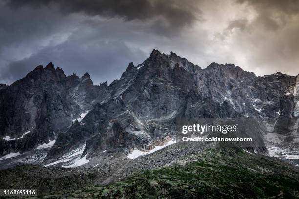 snowcapped peaks of french alps and mont blanc - monte bianco stock pictures, royalty-free photos & images