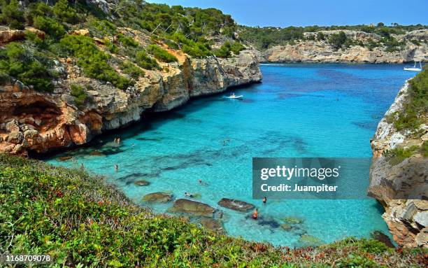 vista elevada de cala del moro, mallorca - vista elevada 個照片及圖片檔