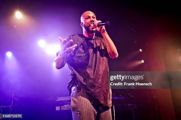 Morisson Rappar 20,241 Rap Singers Stock Photos, High-Res Pictures, and Images - Getty ...